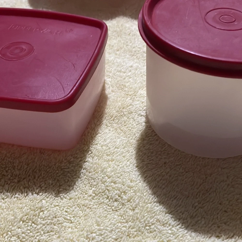 Tupperware - Picture 8 of 13